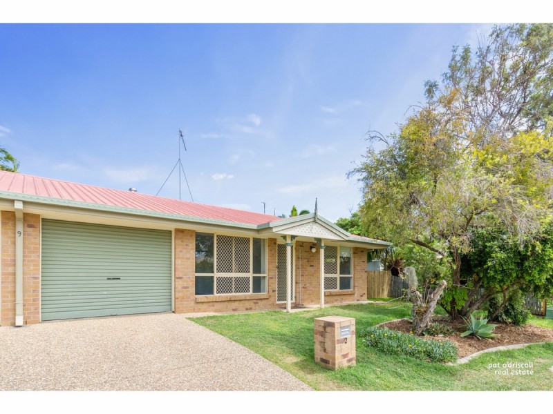 2/9 Buderim Street, Kawana QLD 4701