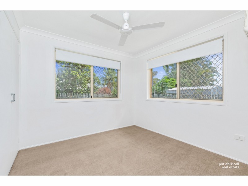 2/9 Buderim Street, Kawana QLD 4701