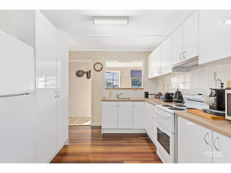 7 Renshaw Street, Park Avenue QLD 4701