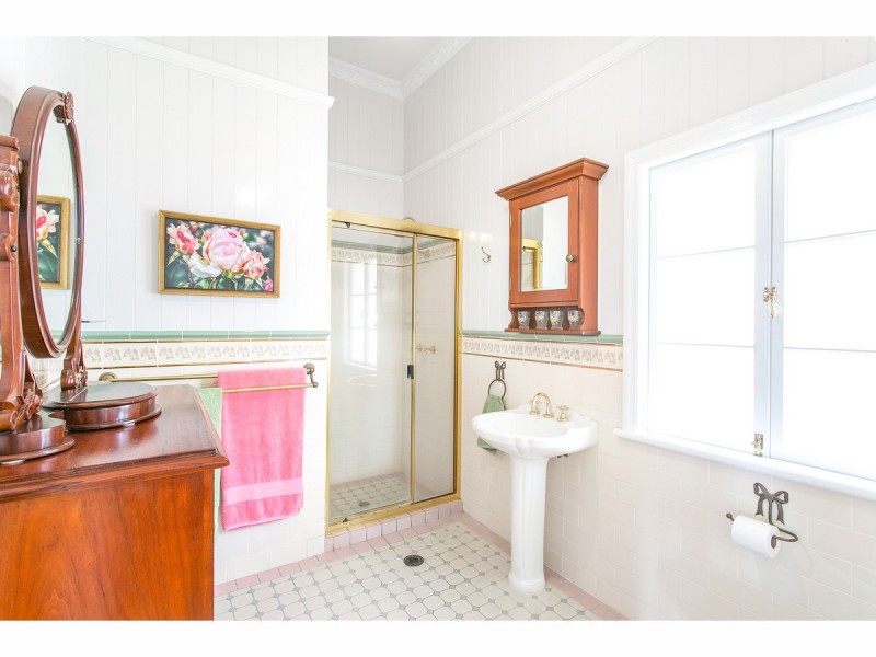 22 Kelly Street, The Range QLD 4700