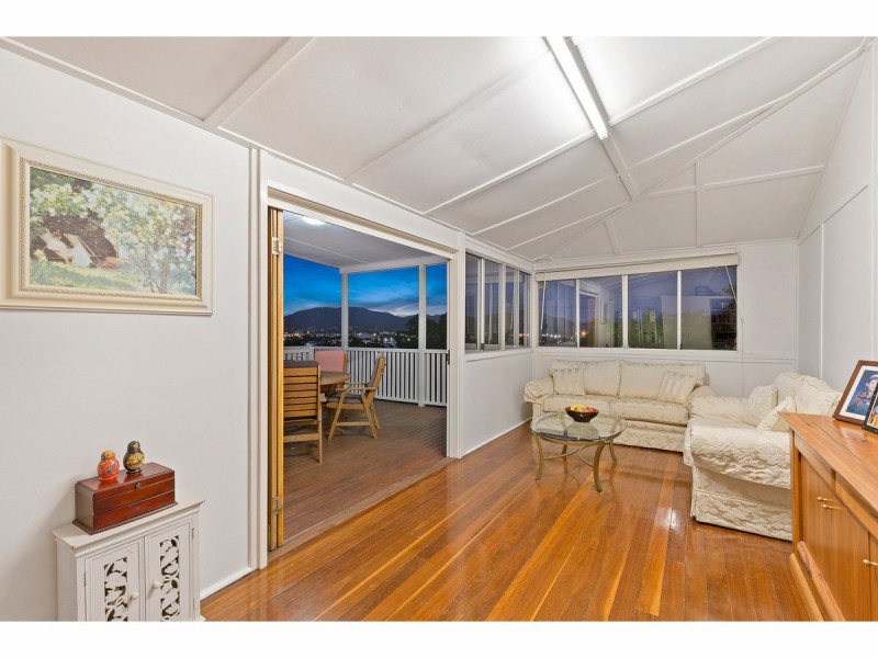 44 Corberry Street, The Range QLD 4700