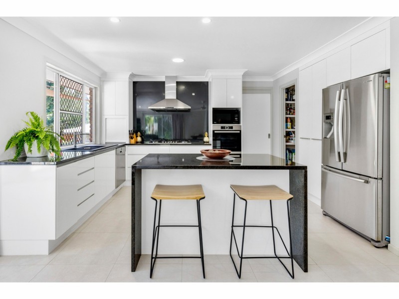 18 Cargill Avenue, Frenchville QLD 4701