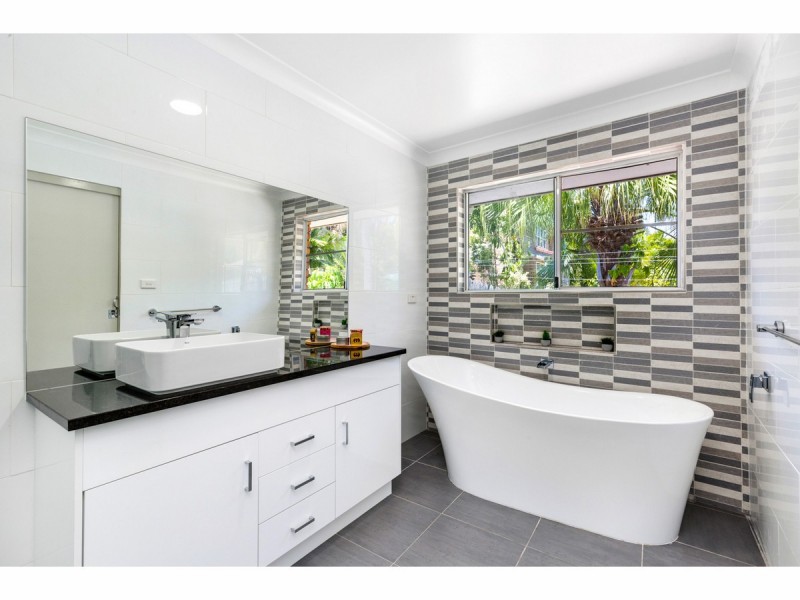 18 Cargill Avenue, Frenchville QLD 4701