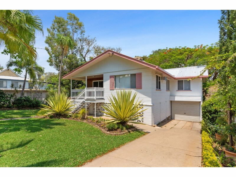 12 Mary Street, The Range QLD 4700