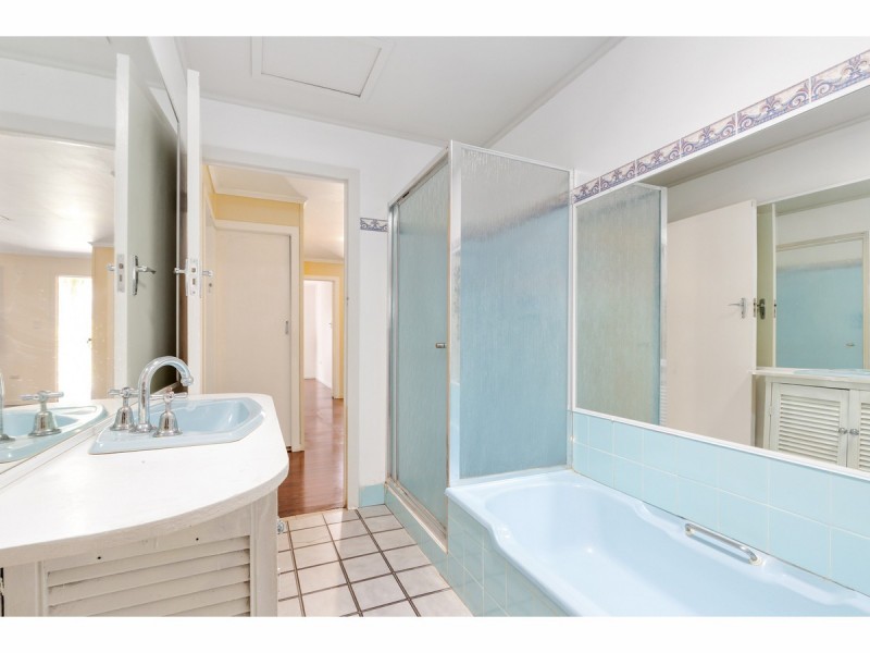 12 Mary Street, The Range QLD 4700