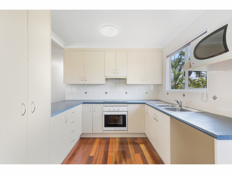 34 Stenlake Avenue, Kawana QLD 4701