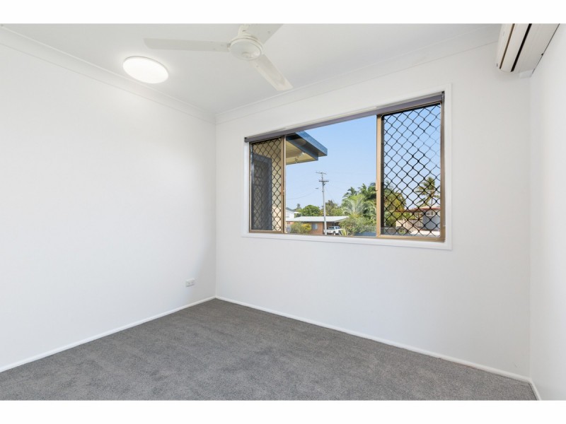 34 Stenlake Avenue, Kawana QLD 4701