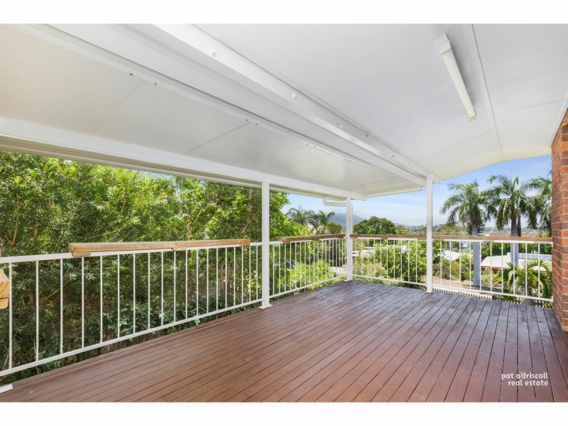 2 Hodda Drive, Kawana QLD 4701