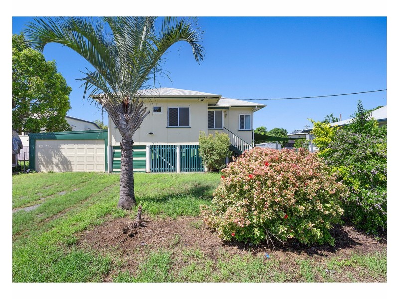 6 Thackeray Street, Park Avenue QLD 4701