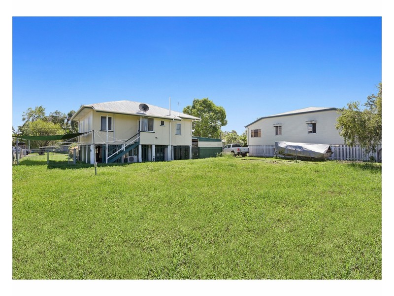 6 Thackeray Street, Park Avenue QLD 4701