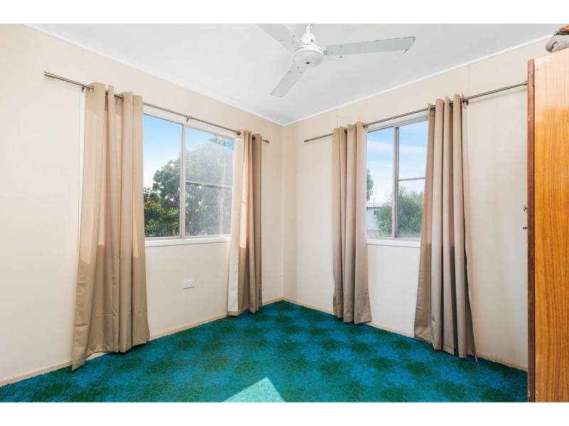 7 Snelling Street, Park Avenue QLD 4701