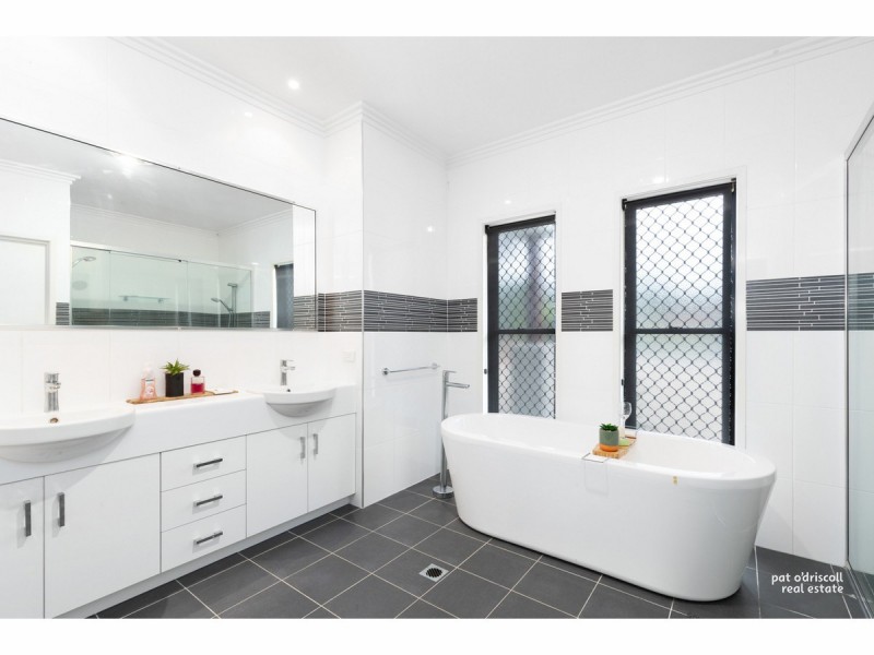 10 McRae Place, Frenchville QLD 4701