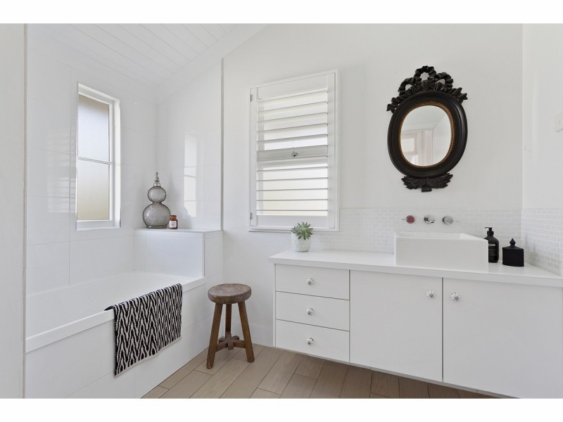 3 Henry Street, The Range QLD 4700