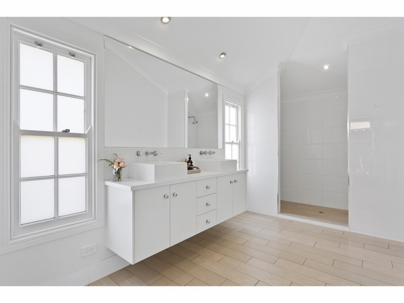 3 Henry Street, The Range QLD 4700