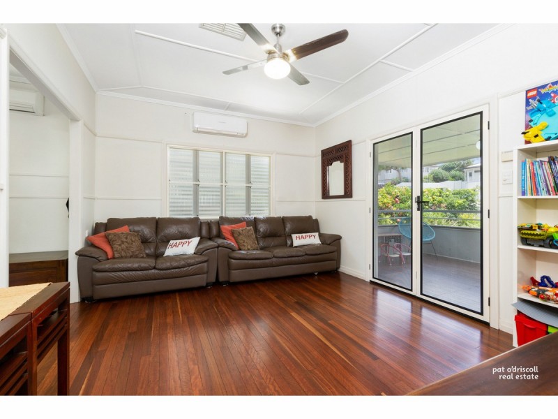 169 Caroline Street, The Range QLD 4700