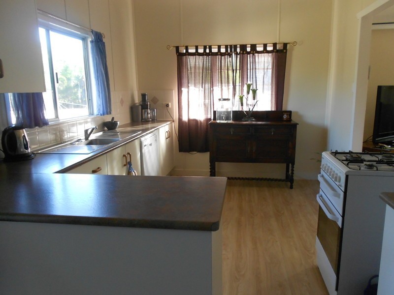 166 Elphinstone Street, Berserker QLD 4701
