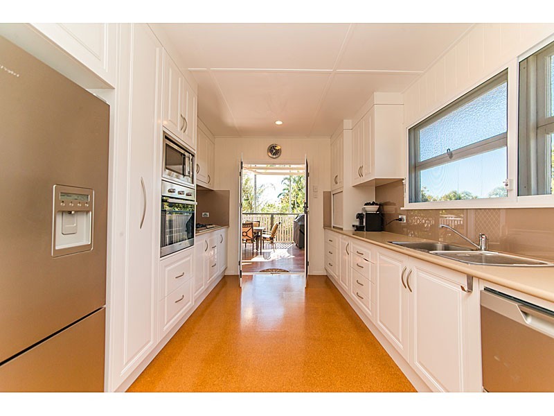 106 Caroline, The Range QLD 4700