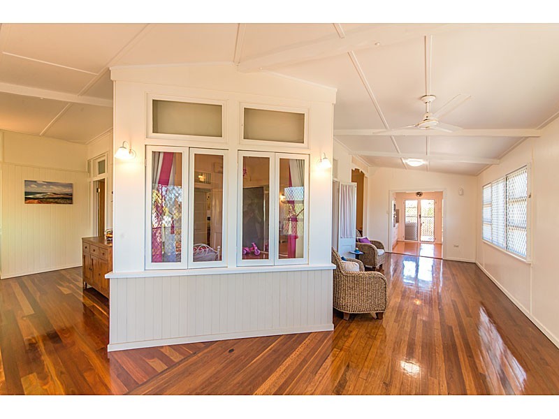 106 Caroline, The Range QLD 4700