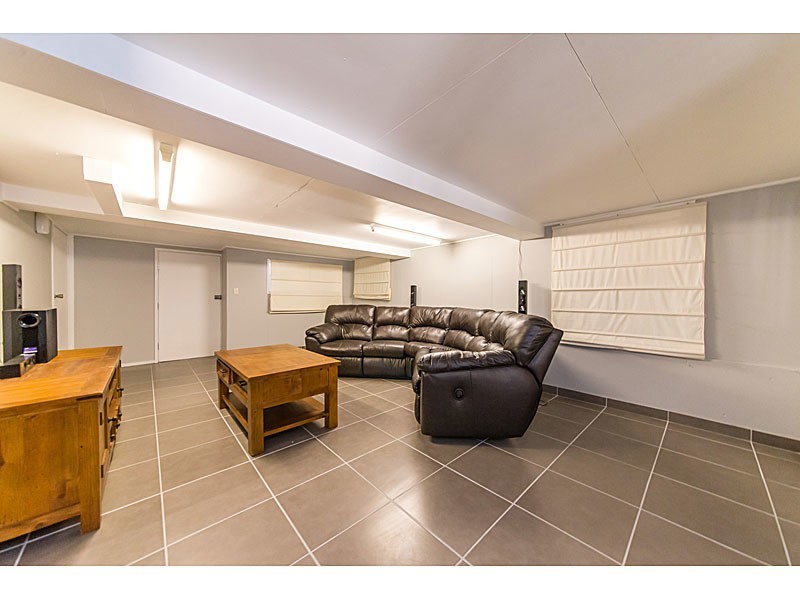 106 Caroline, The Range QLD 4700