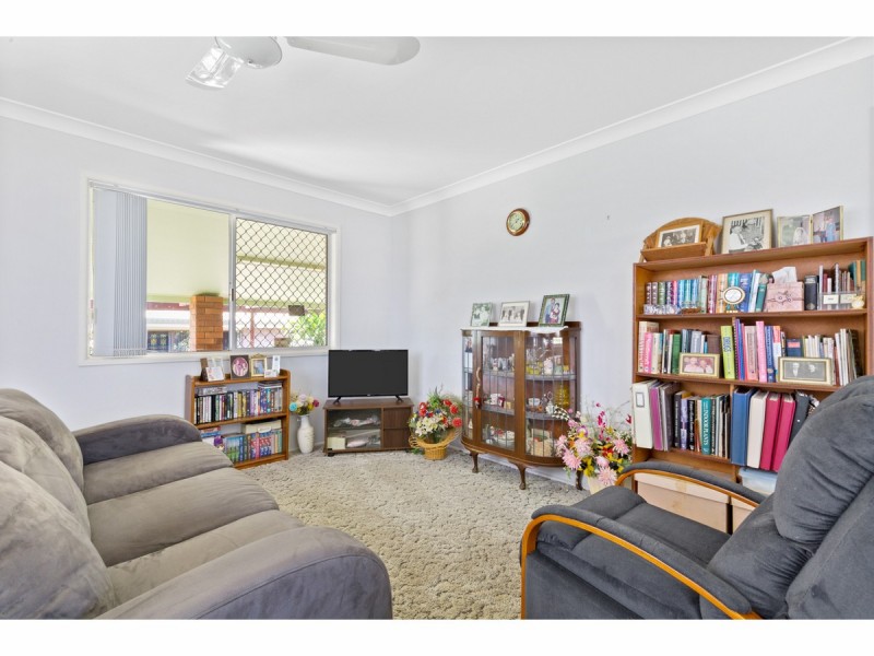 4 Moren Street, Frenchville QLD 4701