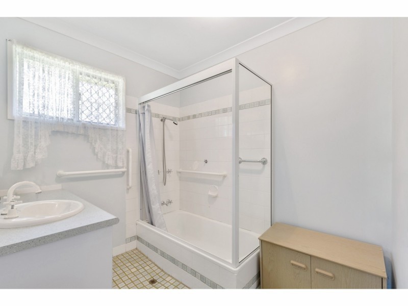 4 Moren Street, Frenchville QLD 4701