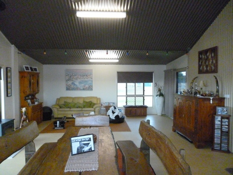 3100 Stanwell-Waroula Rd, Alton Downs QLD 4702