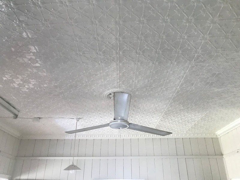 27 Face Street, Park Avenue QLD 4701