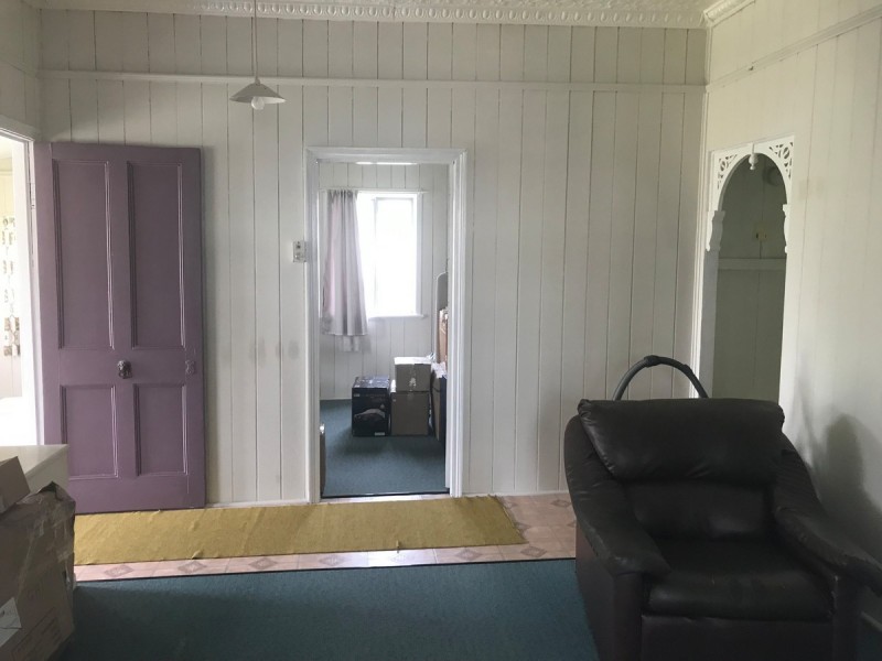 27 Face Street, Park Avenue QLD 4701