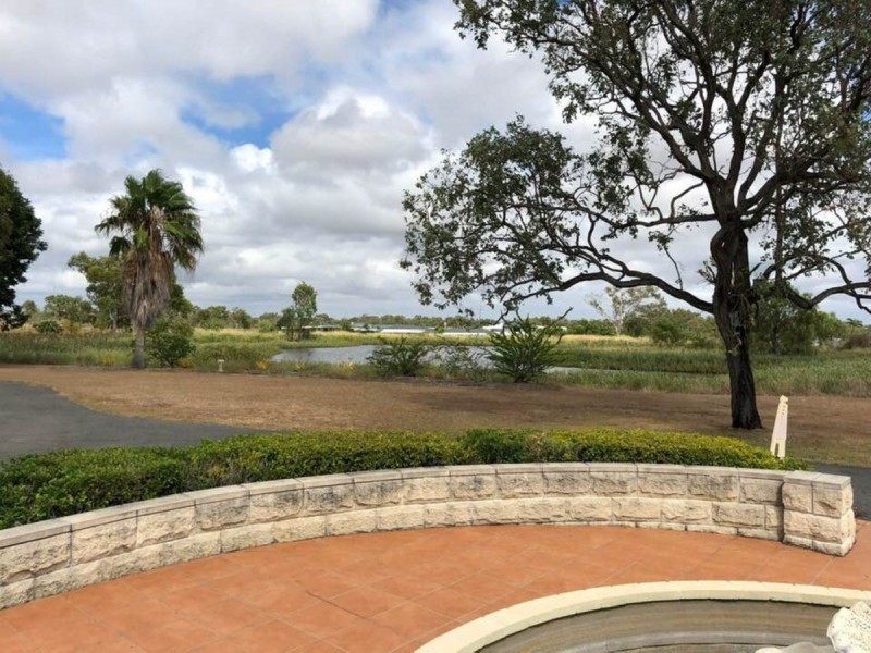 982 Yaamba Road, Parkhurst QLD 4702