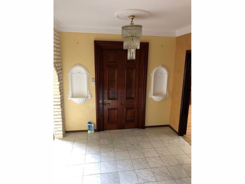 982 Yaamba Road, Parkhurst QLD 4702