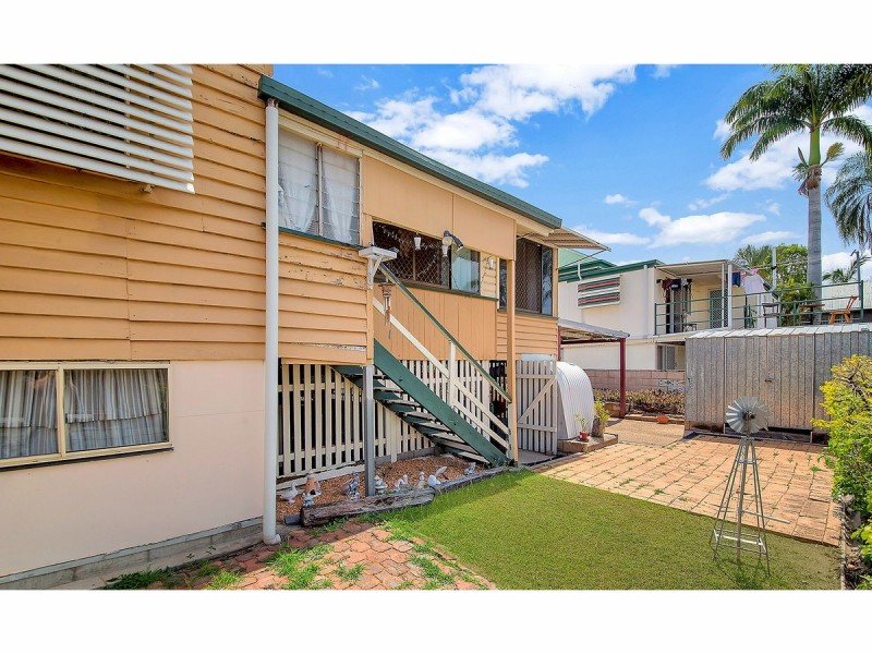 56 Caroline Street, Allenstown QLD 4700