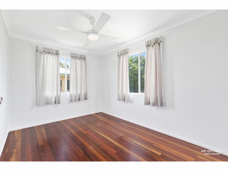 17 Thackeray Street, Park Avenue QLD 4701