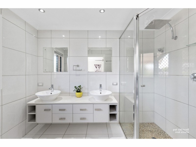 9 Stirling Drive, Rockyview QLD 4701