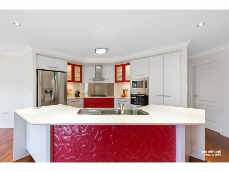 9 Stirling Drive, Rockyview QLD 4701