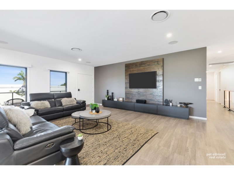 102 Caroline Street, The Range QLD 4700