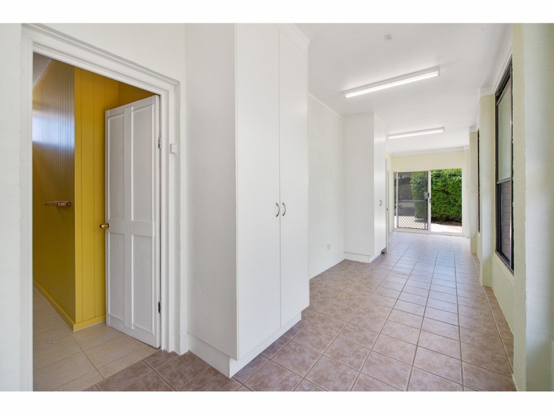 15 Stover Road, Nerimbera QLD 4701