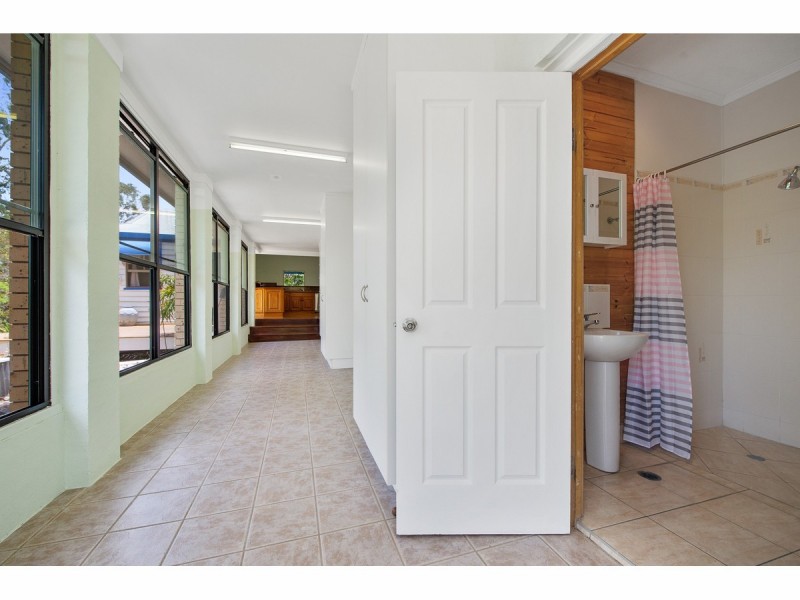 15 Stover Road, Nerimbera QLD 4701