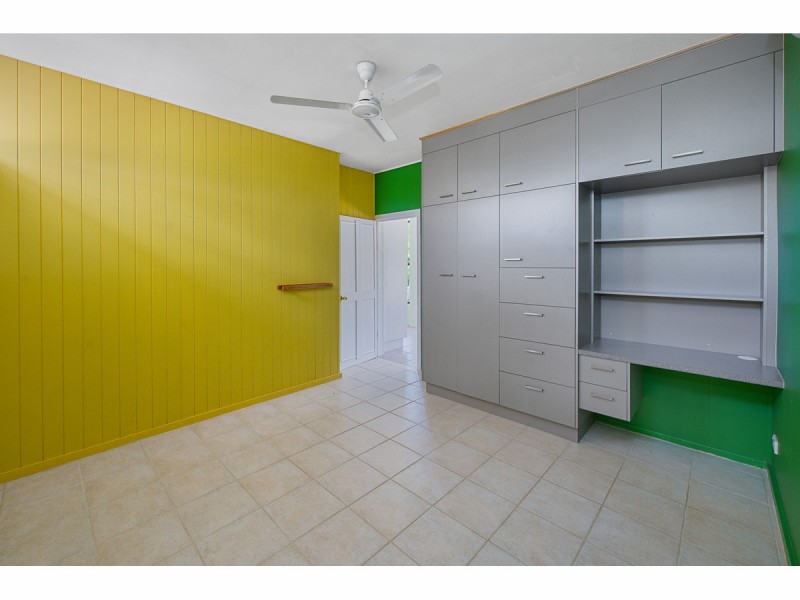 15 Stover Road, Nerimbera QLD 4701