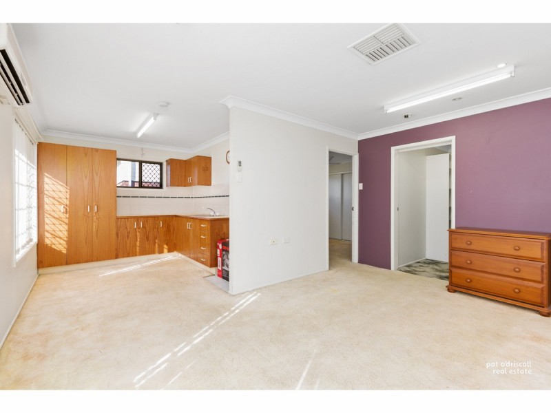 58 Buzacott Street, Park Avenue QLD 4701