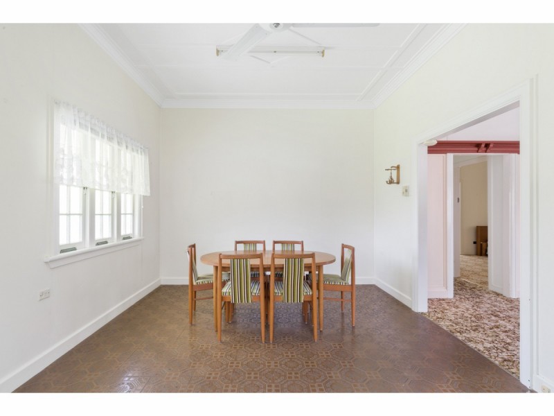 92 Curran Street, Koongal QLD 4701