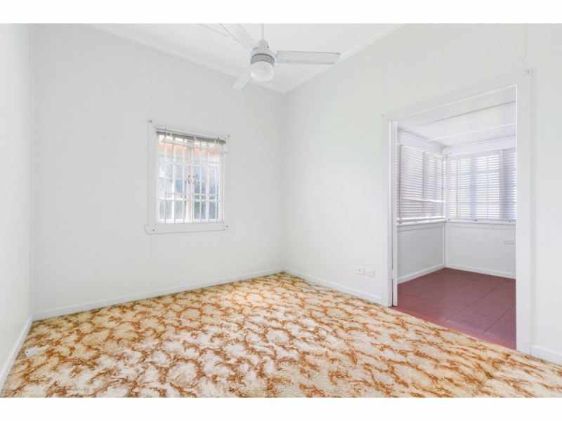 92 Curran Street, Koongal QLD 4701