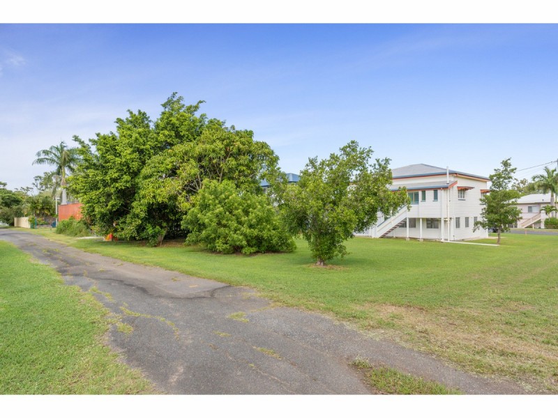 92 Curran Street, Koongal QLD 4701