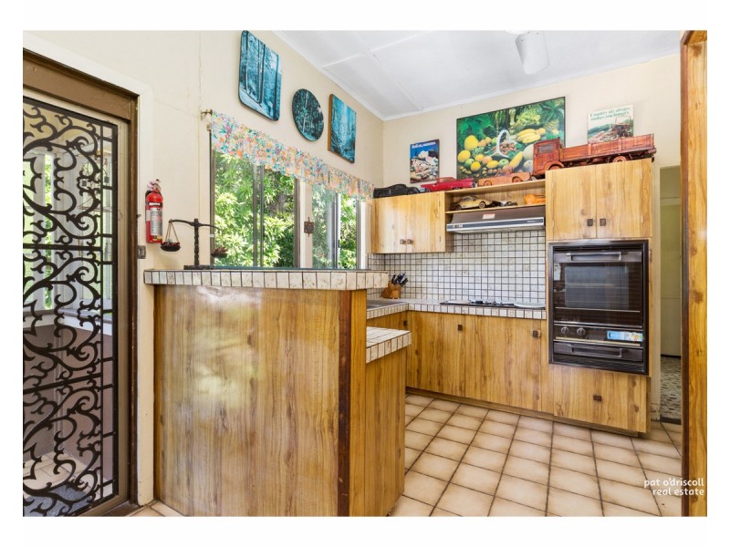 34 Thomasson Street, Park Avenue QLD 4701