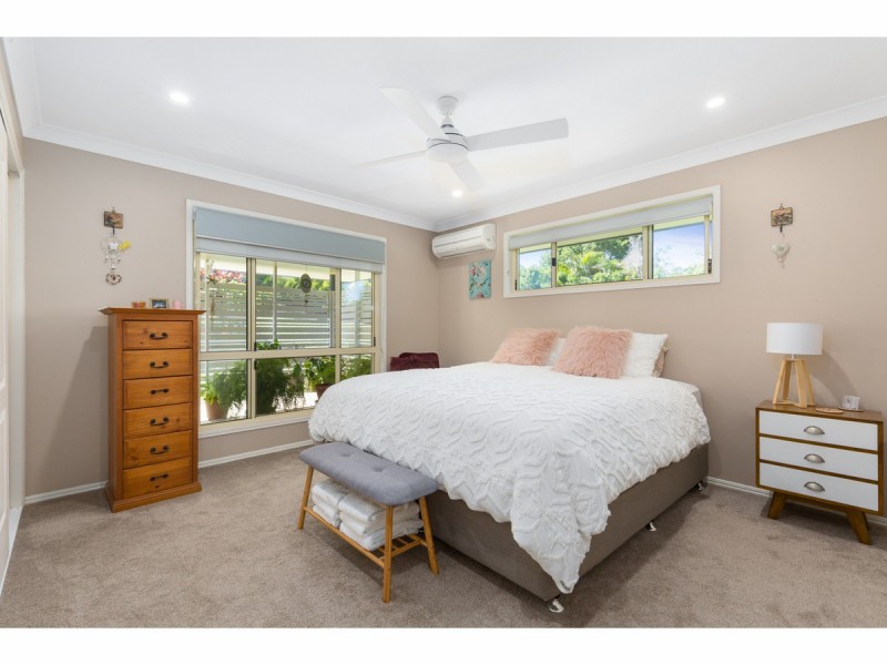 6-8 Kristie Drive, Rockyview QLD 4701