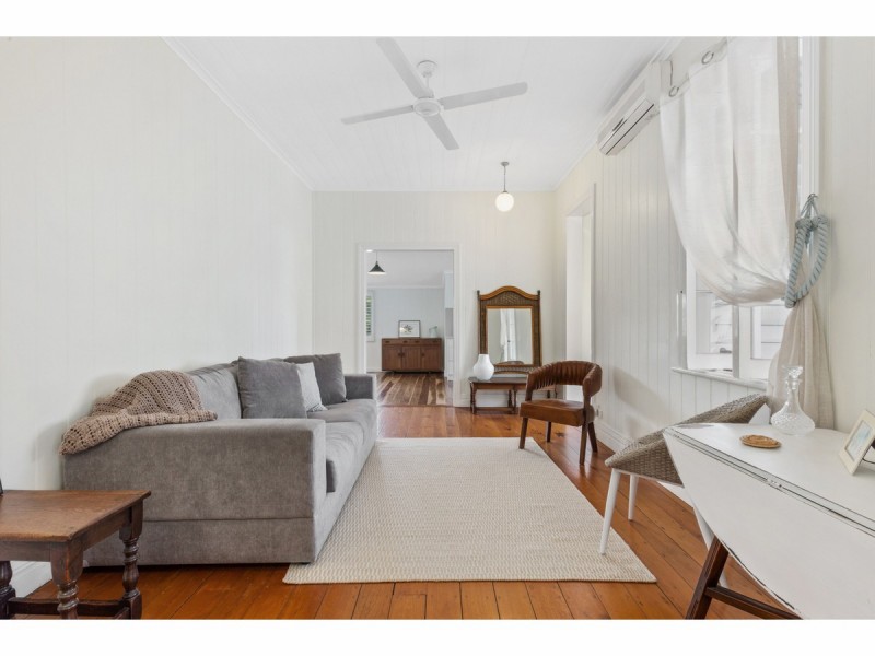 20 Brecknell Street, The Range QLD 4700