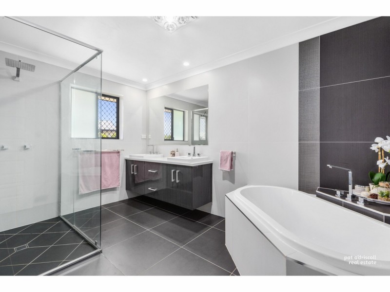 3 Peregrin Court, Parkhurst QLD 4702