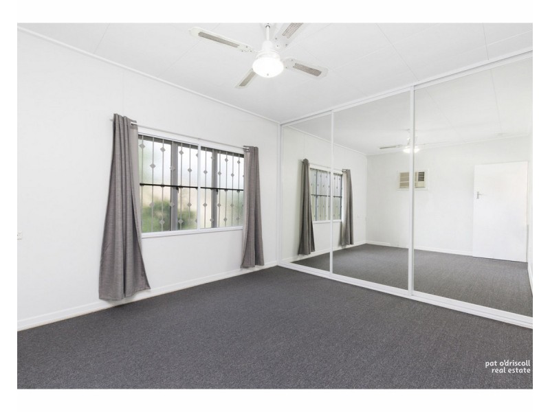 16 Lamington Street, The Range QLD 4700