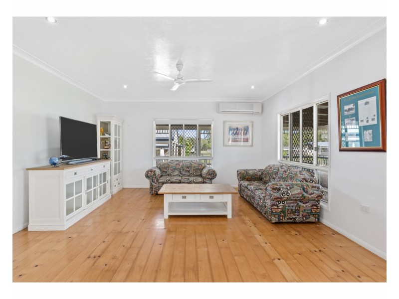 102 Nielsen Avenue Glenlee, Glenlee QLD 4711