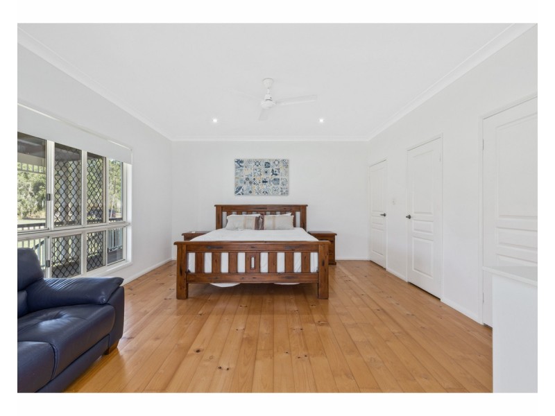 102 Nielsen Avenue Glenlee, Glenlee QLD 4711