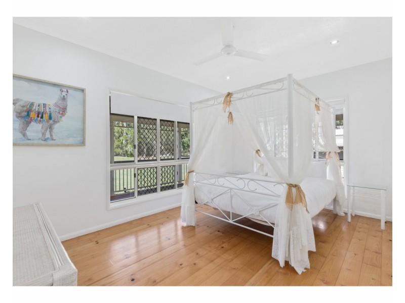 102 Nielsen Avenue Glenlee, Glenlee QLD 4711